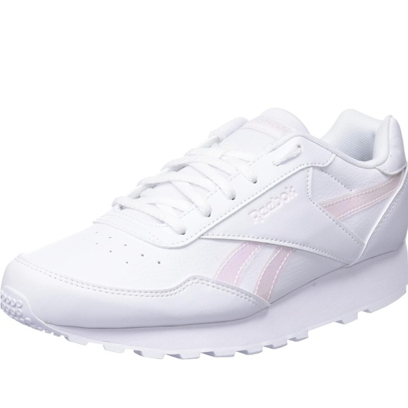Reebok Shoes - NEW Size 9.5 Reebok Rewind Run Comfort Footbed.